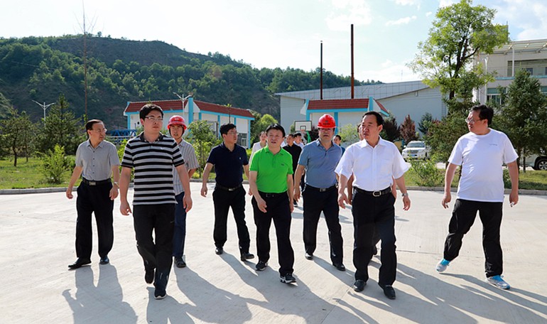 149849754474381677Dm.jpg 149849754474381677Dm.jpg