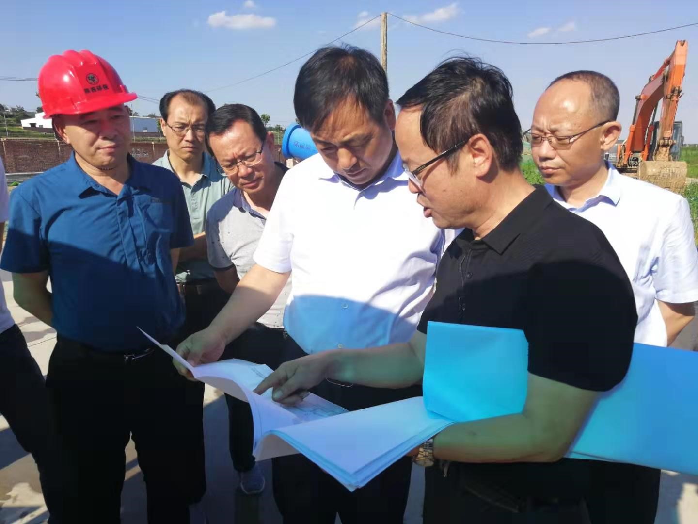 1562584868898252r2Gr.jpg 2019.7.4寶雞市委常委、副市長王寧崗到水環境公司寶雞蟠龍新區污水處理廠調研.jpg
