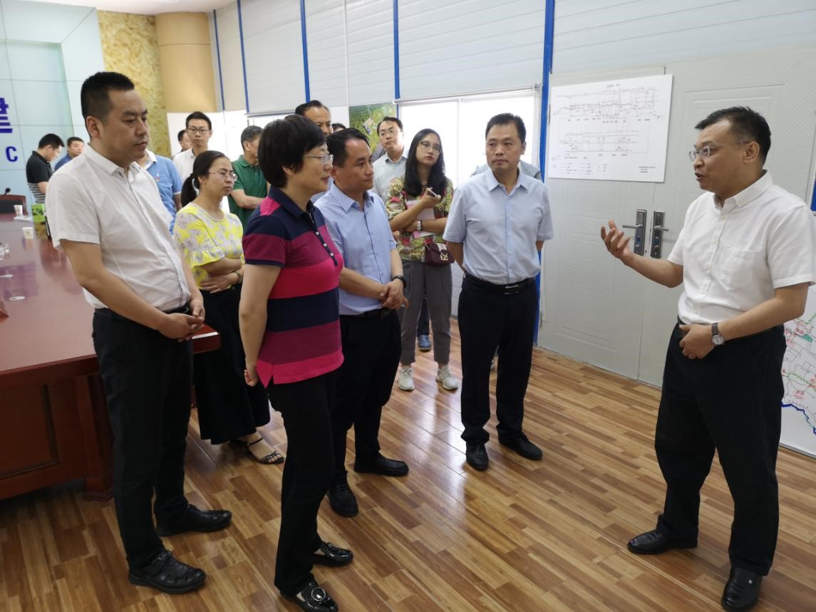 1562889268644427l0zi.jpg 西安市發改委黨組書記、主任邢欣到水環境公司白鹿原水生態中心項目調研.jpg