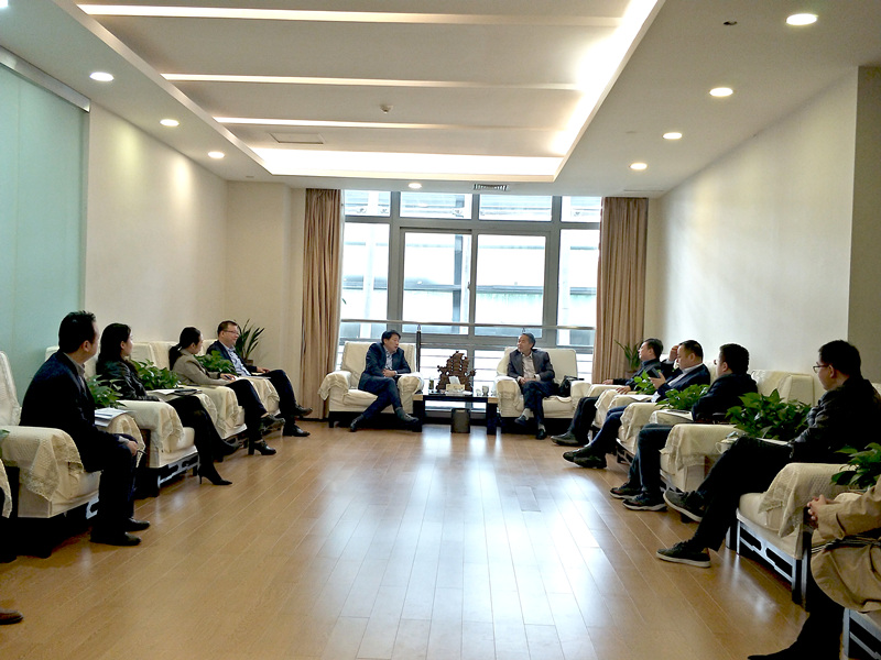 15717036917954211GdL.jpg 20191021通訊稿-顏昊帶隊(duì)拜會西安國際港務(wù)區(qū)管委會主任孫藝民2.jpg