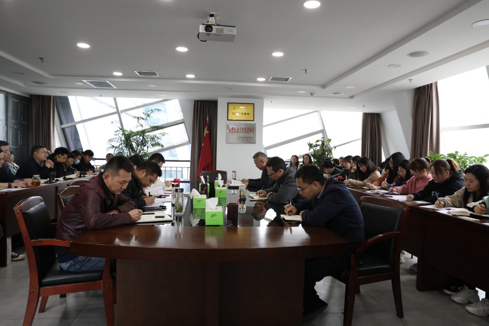 1617851008594291mXjR.jpeg 水環境公司舉辦黨史學習教育專題讀書班活動.jpeg