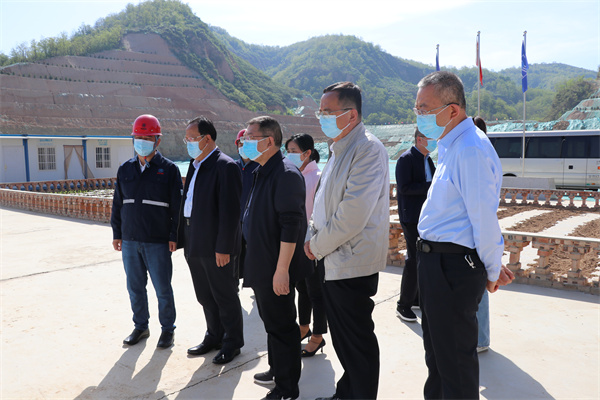 1651805231785189HsaL.jpg 牛永紅到國源公司延安垃圾發(fā)電項目現(xiàn)場調研指導.jpg