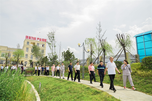 16605282611966363m8H.jpg DSC09555.jpg